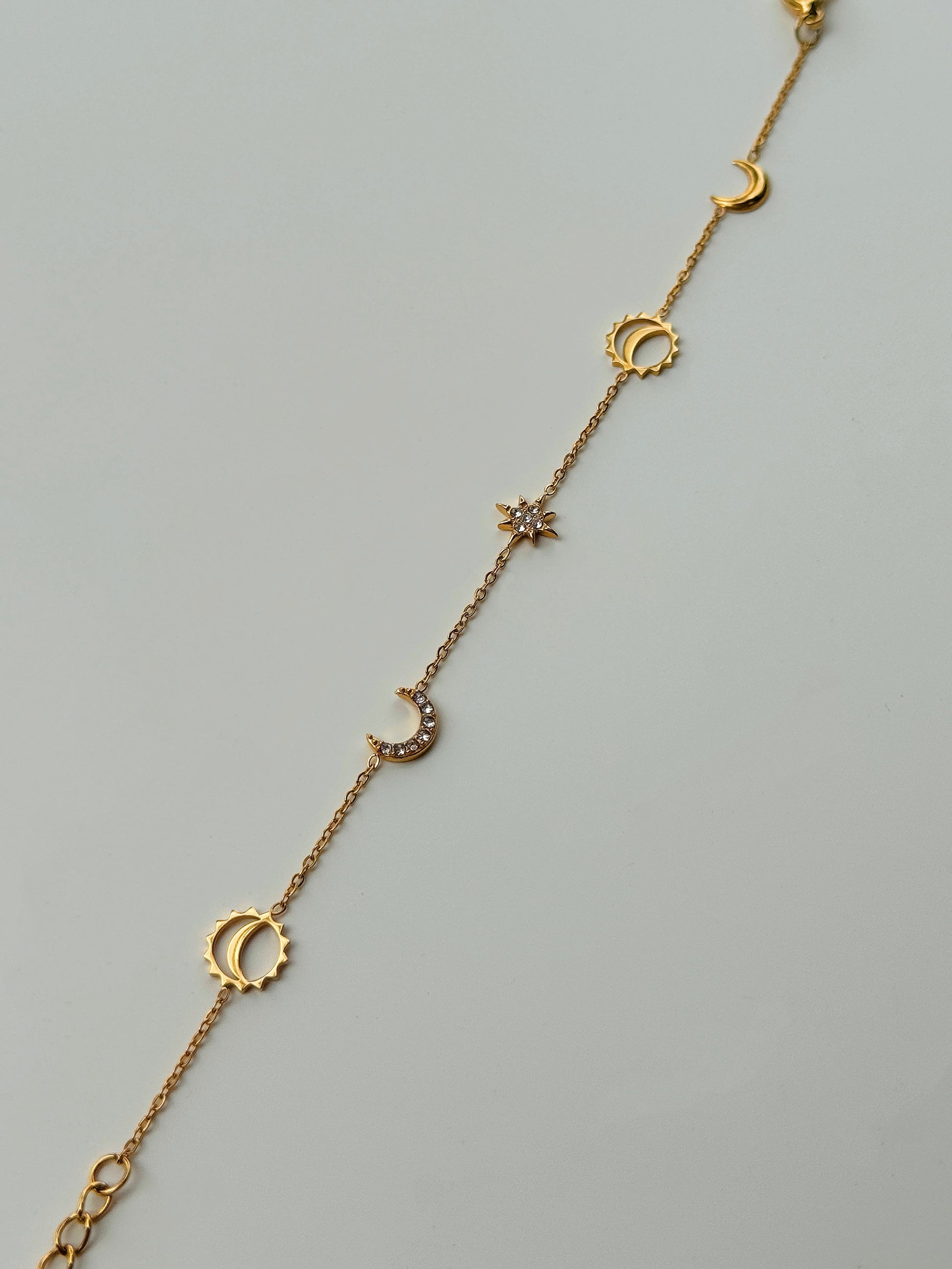 LYRA BRACELET