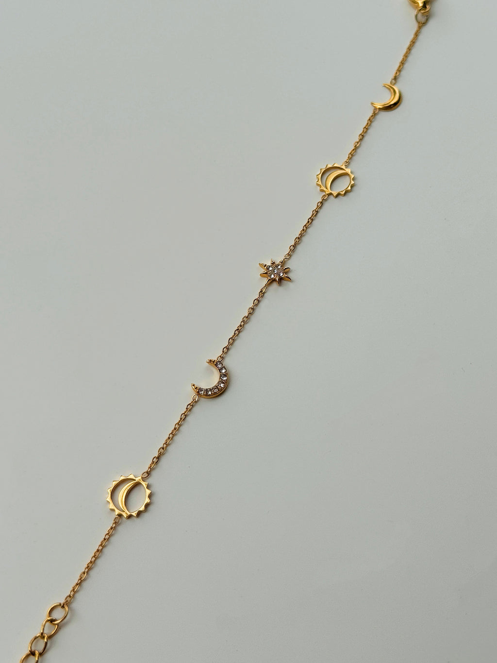 LYRA BRACELET