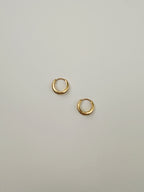 MUST-HAVE MINI HOOPS