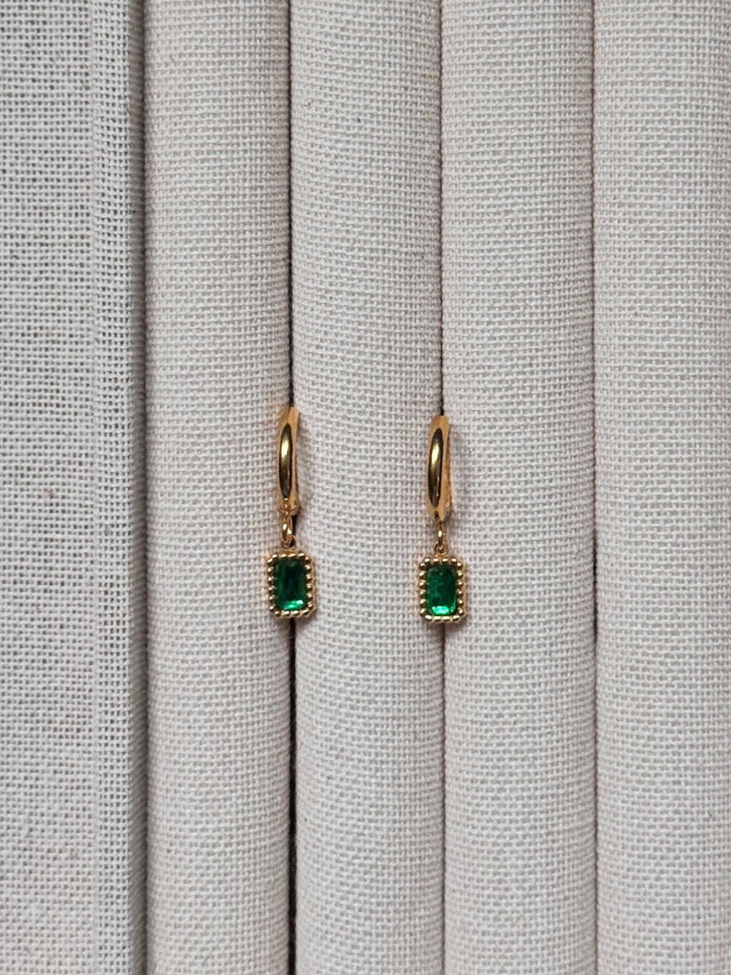 EMERALD MUSE EARRINGS