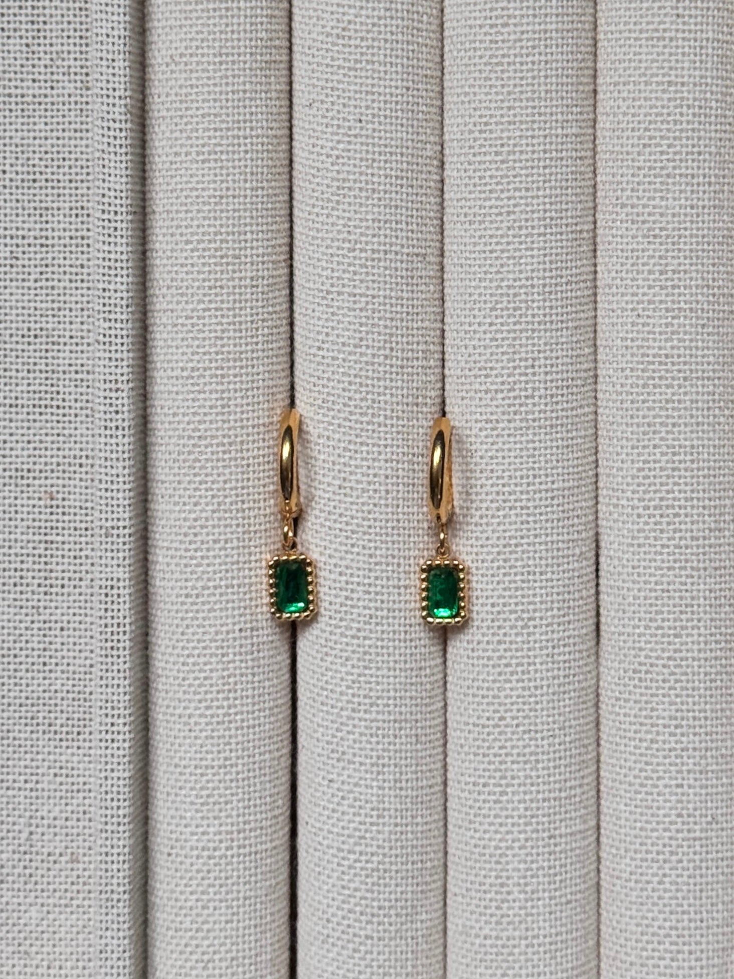 EMERALD MUSE EARRINGS